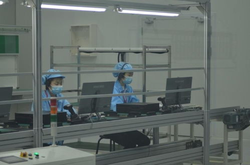 18秒一臺(tái)電腦的智造奇跡 走進(jìn)長城山西云工廠